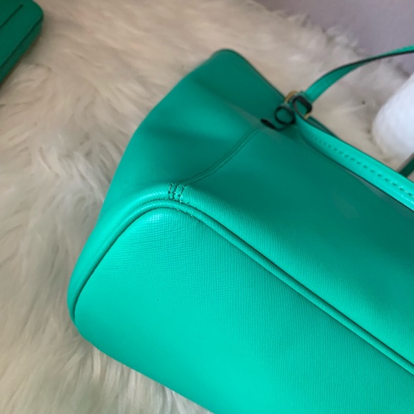 Coach Peyton Tote Bag and Wallet Set - Picture 10 of 15